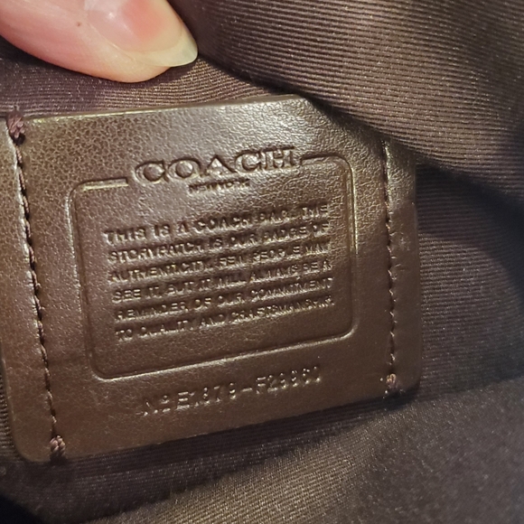 Coach Tan Crossbody Bag with Signature Design - Picture 4 of 6